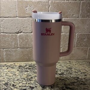 Stanley Blush 40 oz with Handle (no straw)